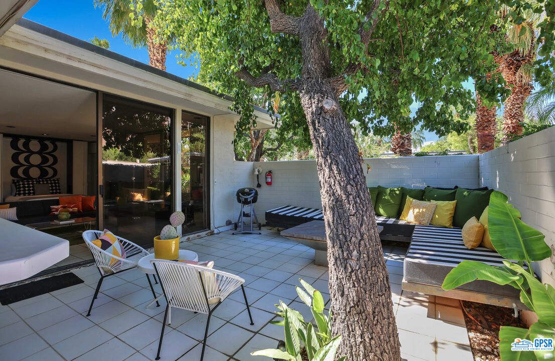 130 West Racquet Club Road, Unit 320 Palm Springs, CA 92262 - Photo 13 of 22 Gallery Image 13