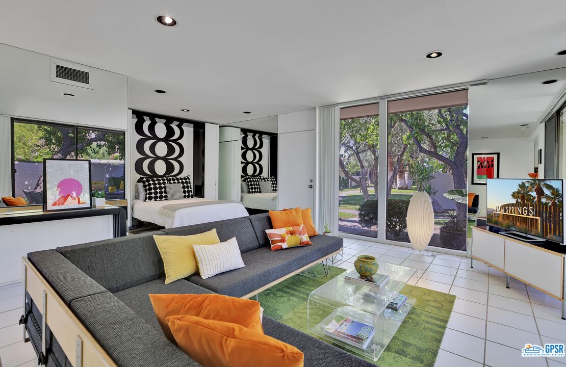 130 West Racquet Club Road, Unit 320 Palm Springs, CA 92262 - Photo 15 of 22 Gallery Image 15