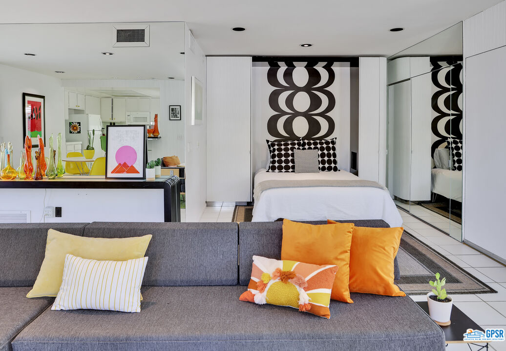 130 West Racquet Club Road, Unit 320 Palm Springs, CA 92262 - Photo 16 of 22 Gallery Image 16