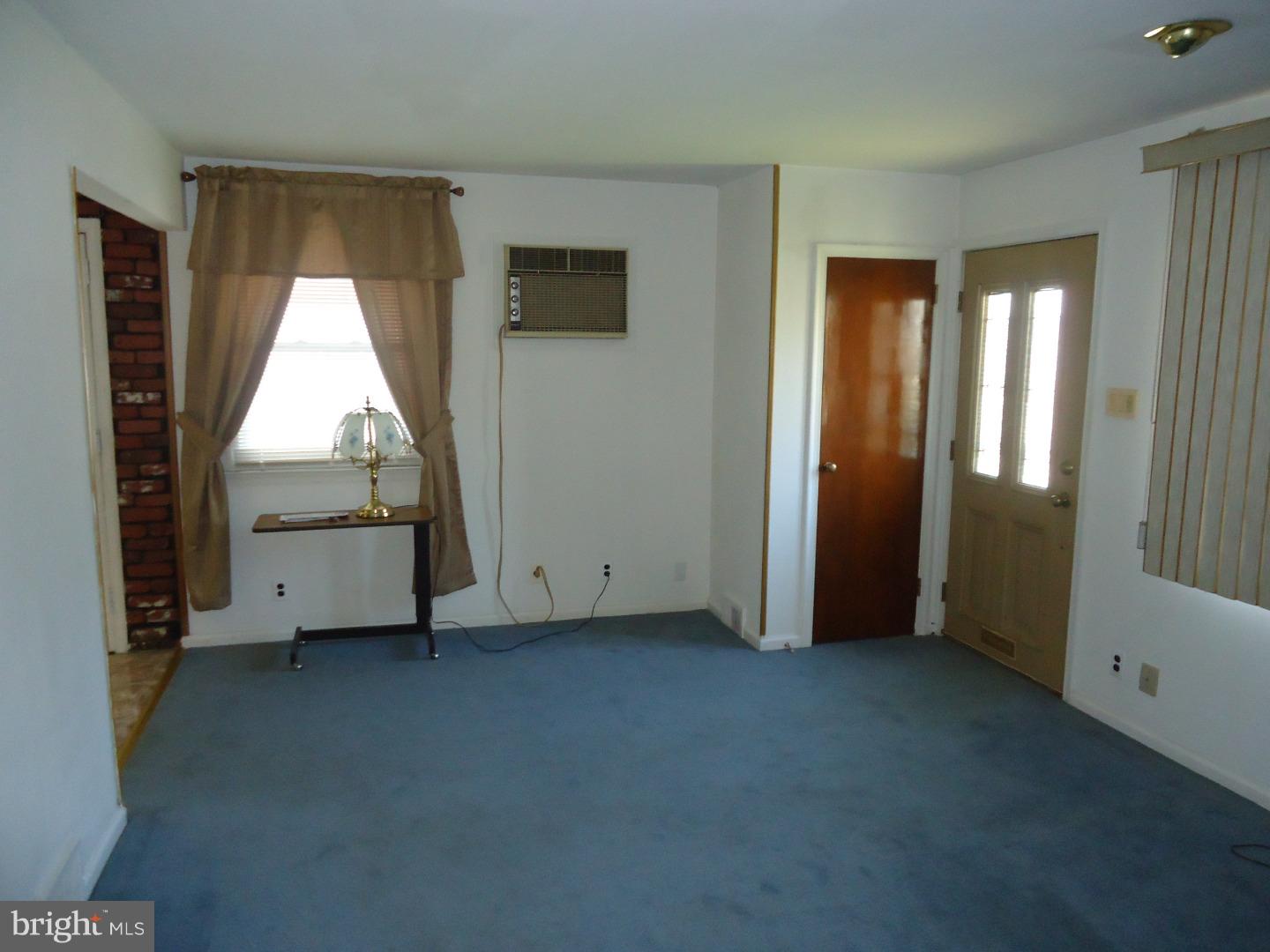9243 Academy Road Philadelphia, PA 19114 - Photo 2 of 13 Gallery Image 2
