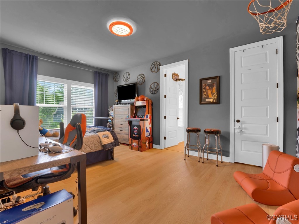 15324 Sultree Drive Midlothian, VA 23112 - Photo 34 of 48 a view of a livingroom with workspace and a window