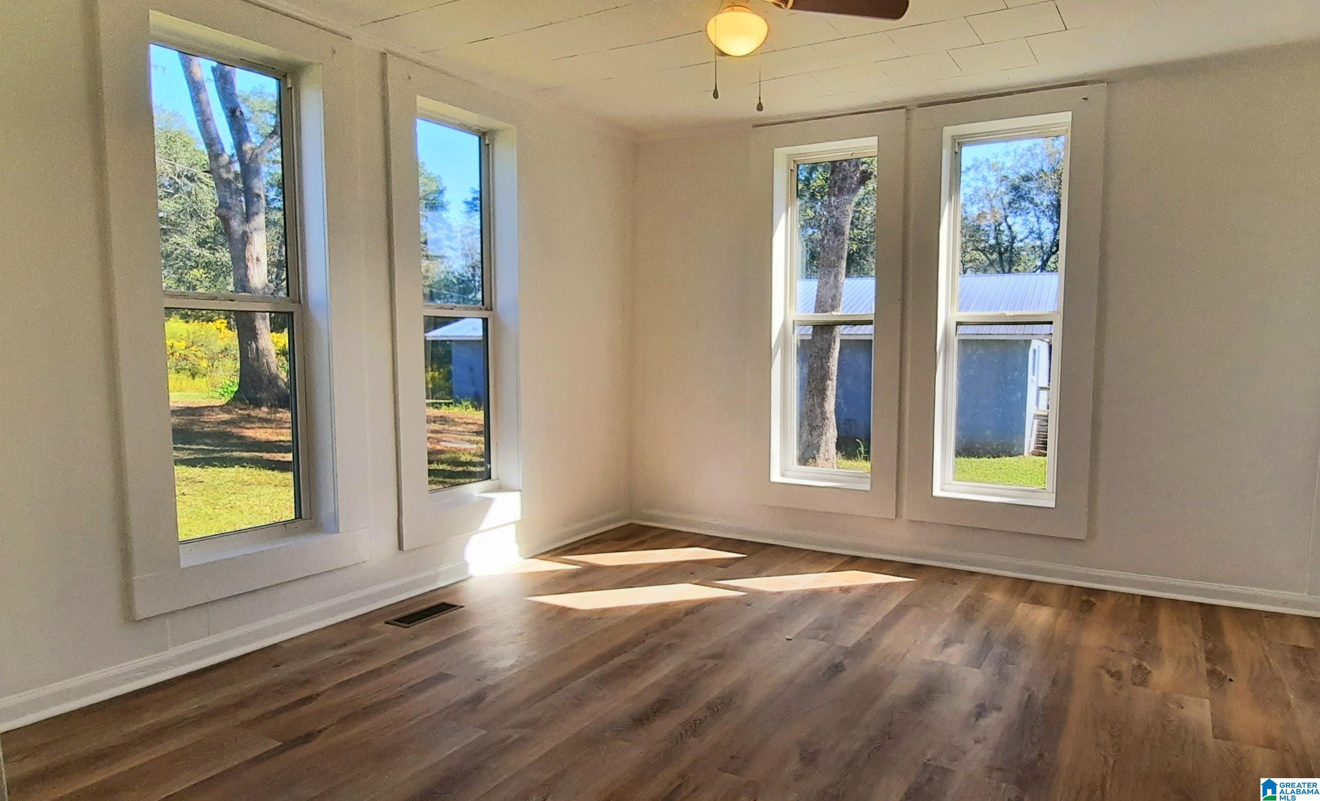 26 5th Street West Wedowee, AL 36278 - Photo 9 of 18