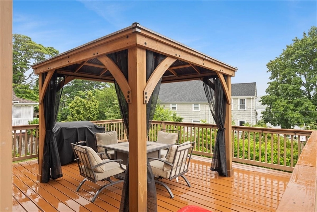2118 Riverside Avenue Somerset, MA 02726 - Photo 6 of 42
