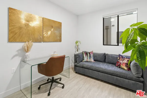 $917,000 | 6707 North Sepulveda Boulevard, Van Nuys, CA 91406