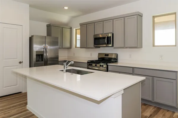 $2,000 | 4314 Sonora Prairie Trail, Baytown, TX 77521