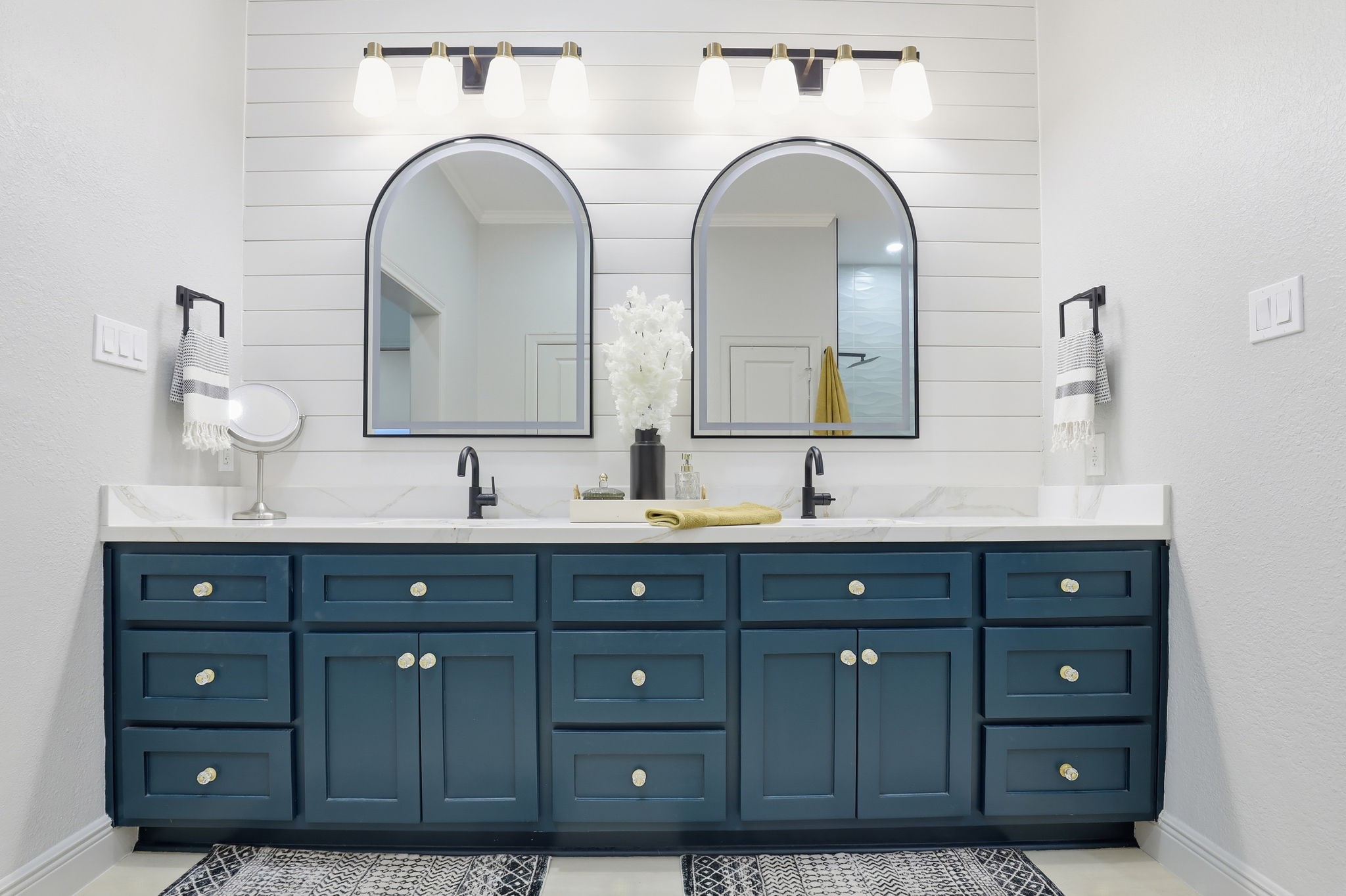 422 Lago Circle Santa Fe, TX 77517 - Photo 25 of 44 New double vanity with mirrors lighting