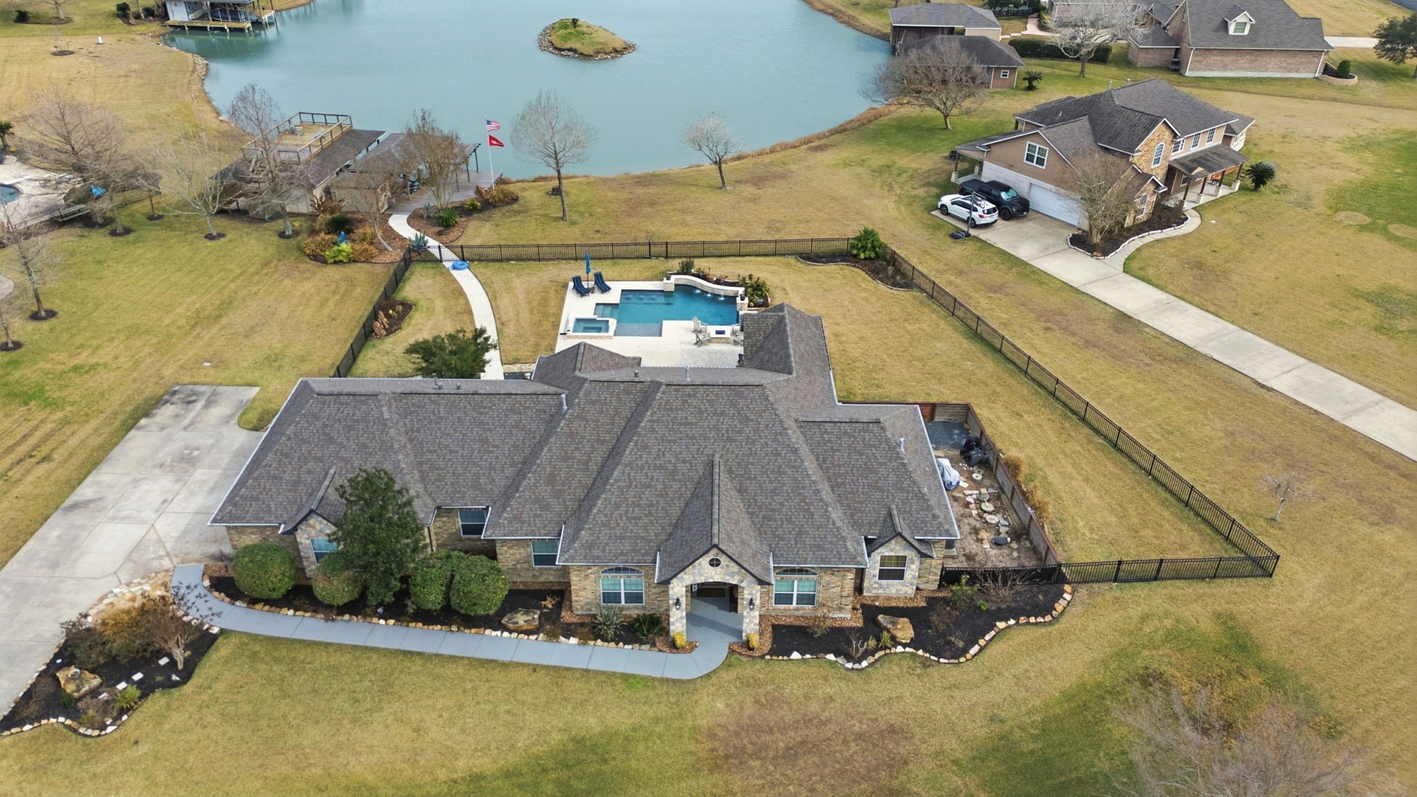 422 Lago Circle Santa Fe, TX 77517 - Photo 8 of 44