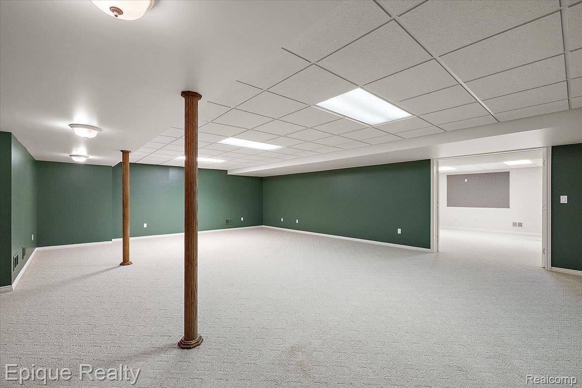5675 Golf Pointe Drive Clarkston, MI 48348 - Photo 48 of 80 69-5675 Golf Pointe-69.jpg