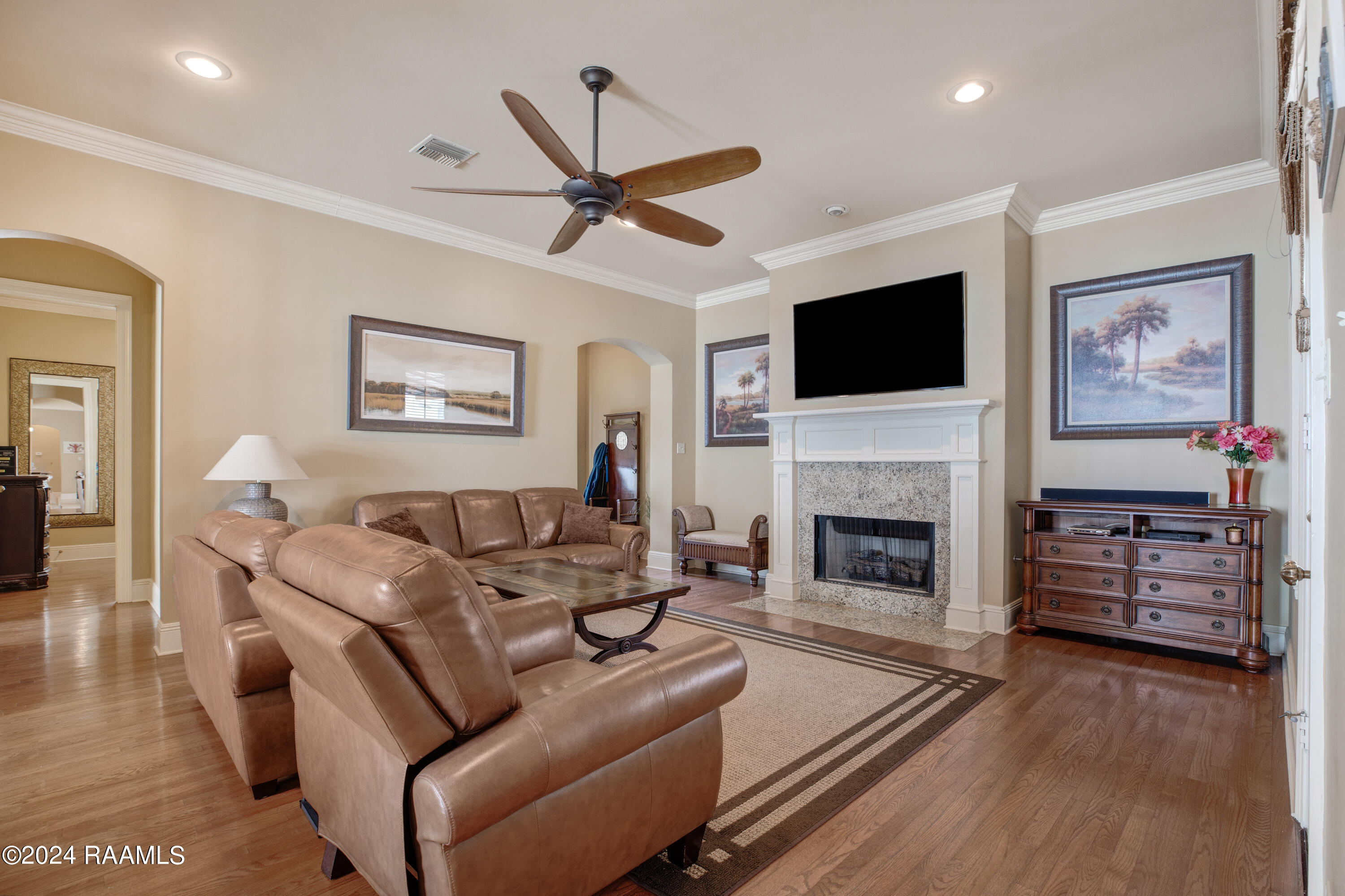 412 Harbor Road Youngsville, LA 70592 - Photo 7 of 34 412 Harbor-7 (1)