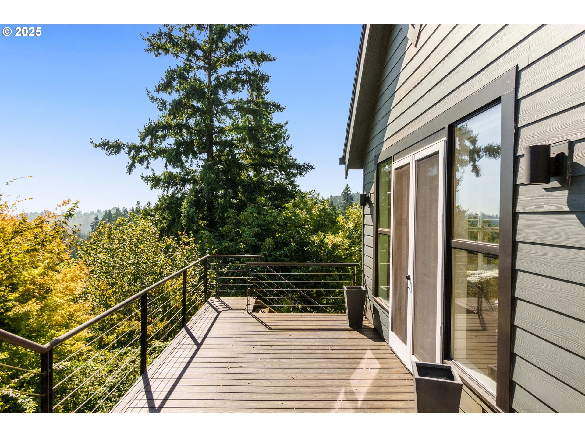 444 Northwest Hermosa Boulevard Portland, OR 97210 - Photo 33 of 35