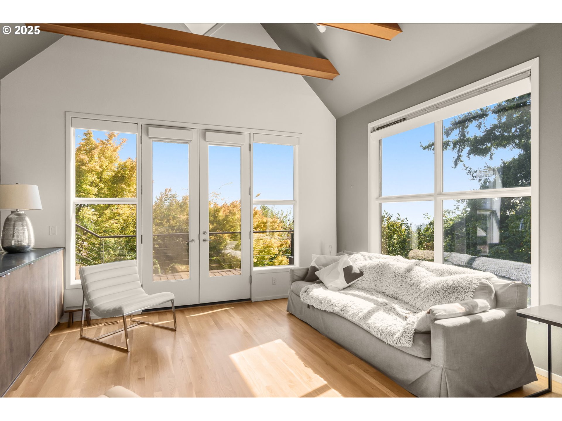 444 Northwest Hermosa Boulevard Portland, OR 97210 - Photo 8 of 35