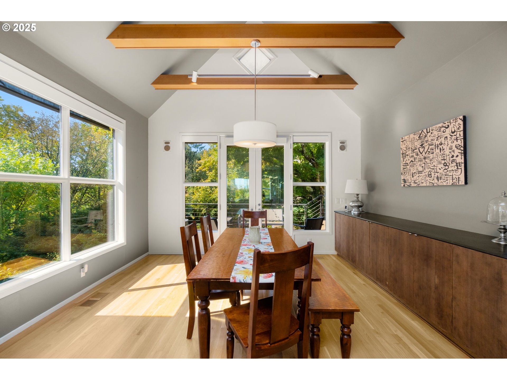 444 Northwest Hermosa Boulevard Portland, OR 97210 - Photo 10 of 35