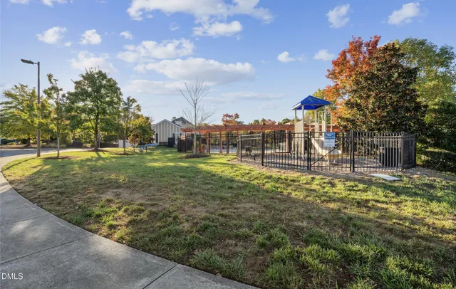 $1,850 | 1304 Cozart Street, Unit 424, Durham, NC 27704