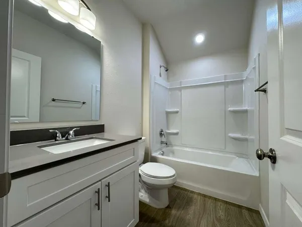 $1,950 | 419 West Dulin Street, Unit 419, Sherman, TX 75090