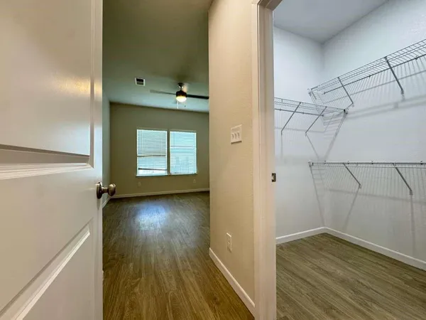 $1,950 | 419 West Dulin Street, Unit 419, Sherman, TX 75090