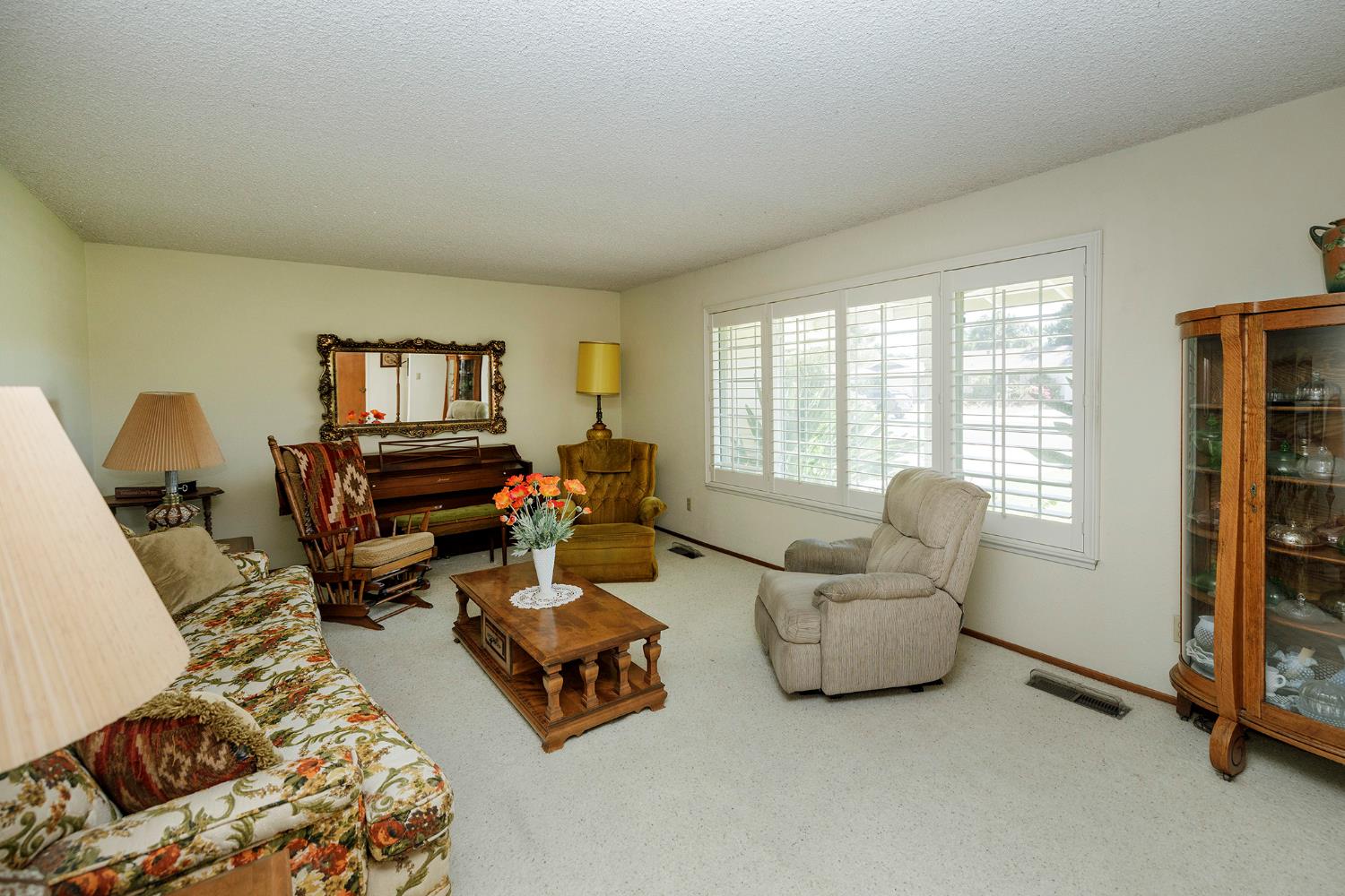 1317 Wallin Way Modesto, CA 95351 - Photo 23 of 76