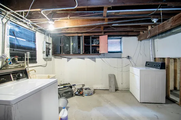 $70,000 | 13707 South Atlantic Avenue, Riverdale, IL 60827