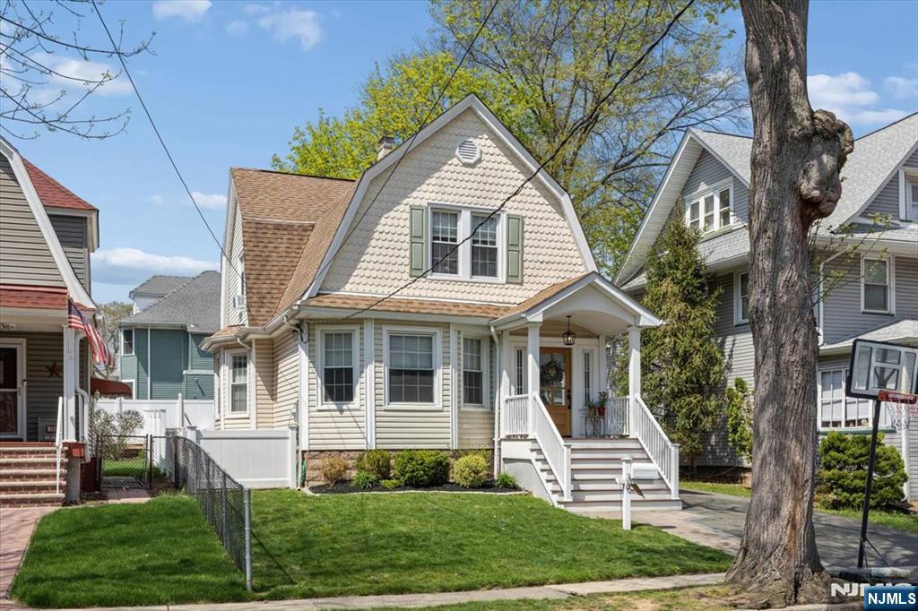 36 Hasbrouck Place Rutherford, NJ 07070 - Photo 2 of 35