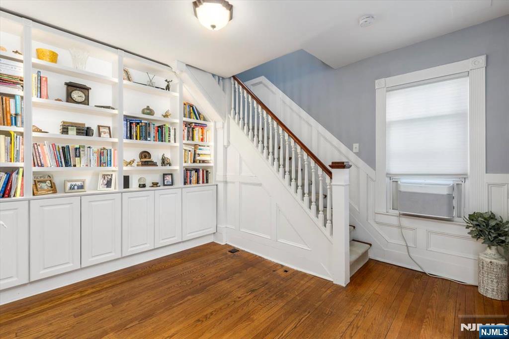 36 Hasbrouck Place Rutherford, NJ 07070 - Photo 5 of 35
