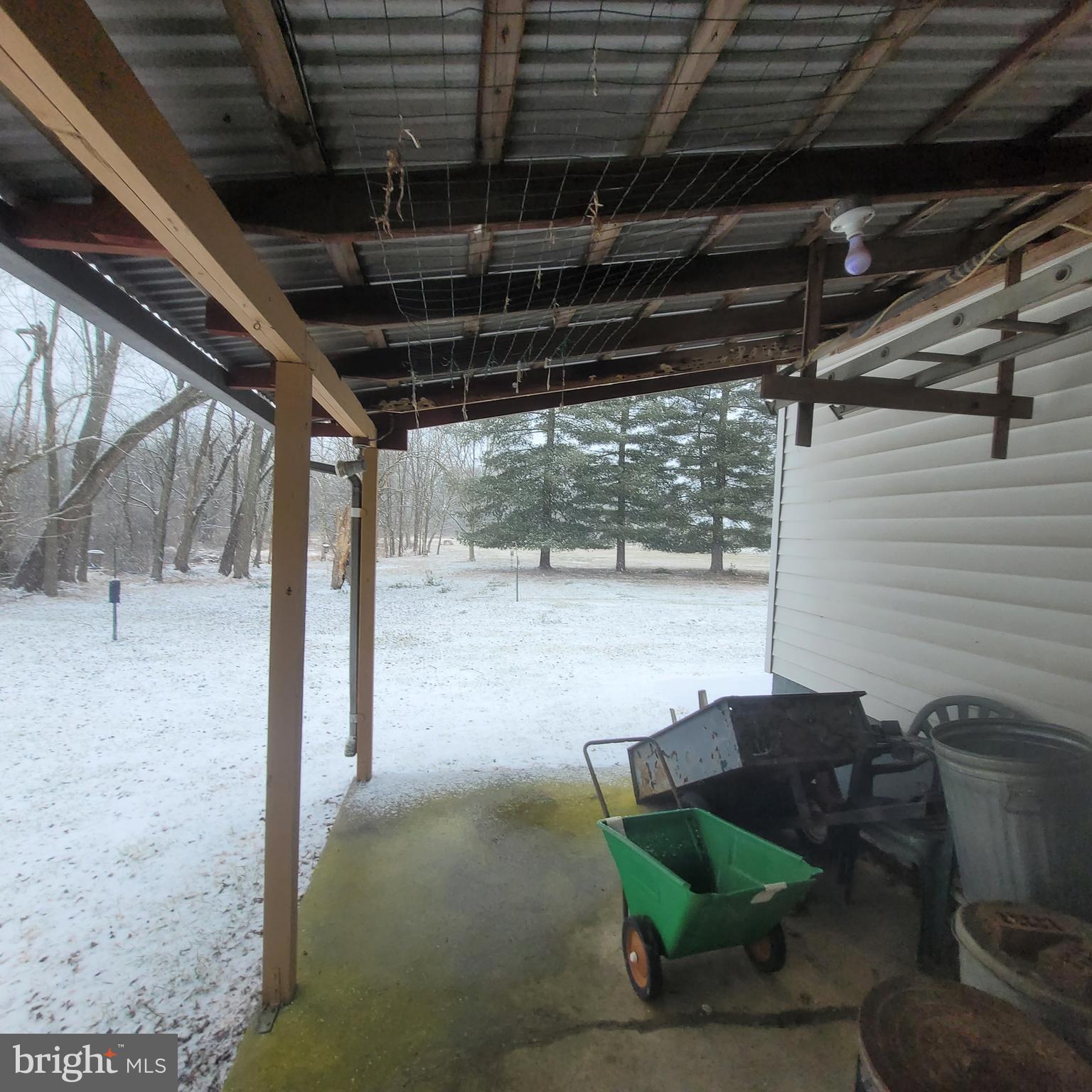 832 Evanson Road Hockessin, DE 19707 - Photo 4 of 31