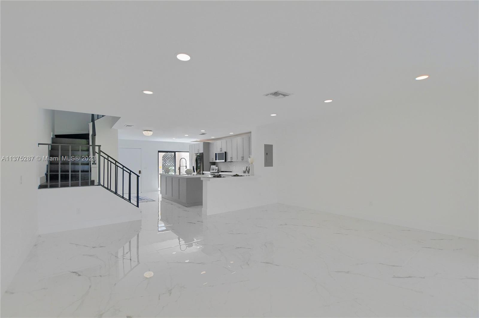 9264 Vista Del Lago, Unit D Boca Raton, FL 33428 - Photo 12 of 28 Gallery Image 12
