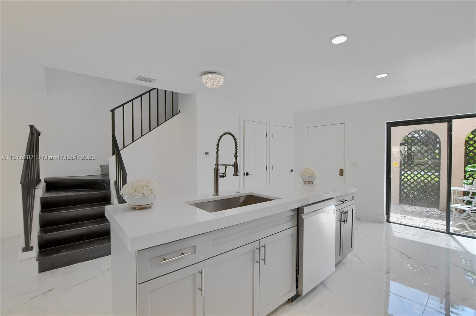 9264 Vista Del Lago, Unit D Boca Raton, FL 33428 - Photo 8 of 28 Gallery Image 8