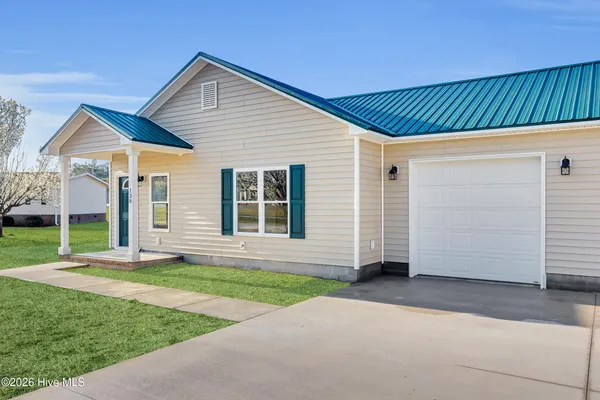 $259,900 | 138 MacDonald Boulevard, Havelock, NC 28532