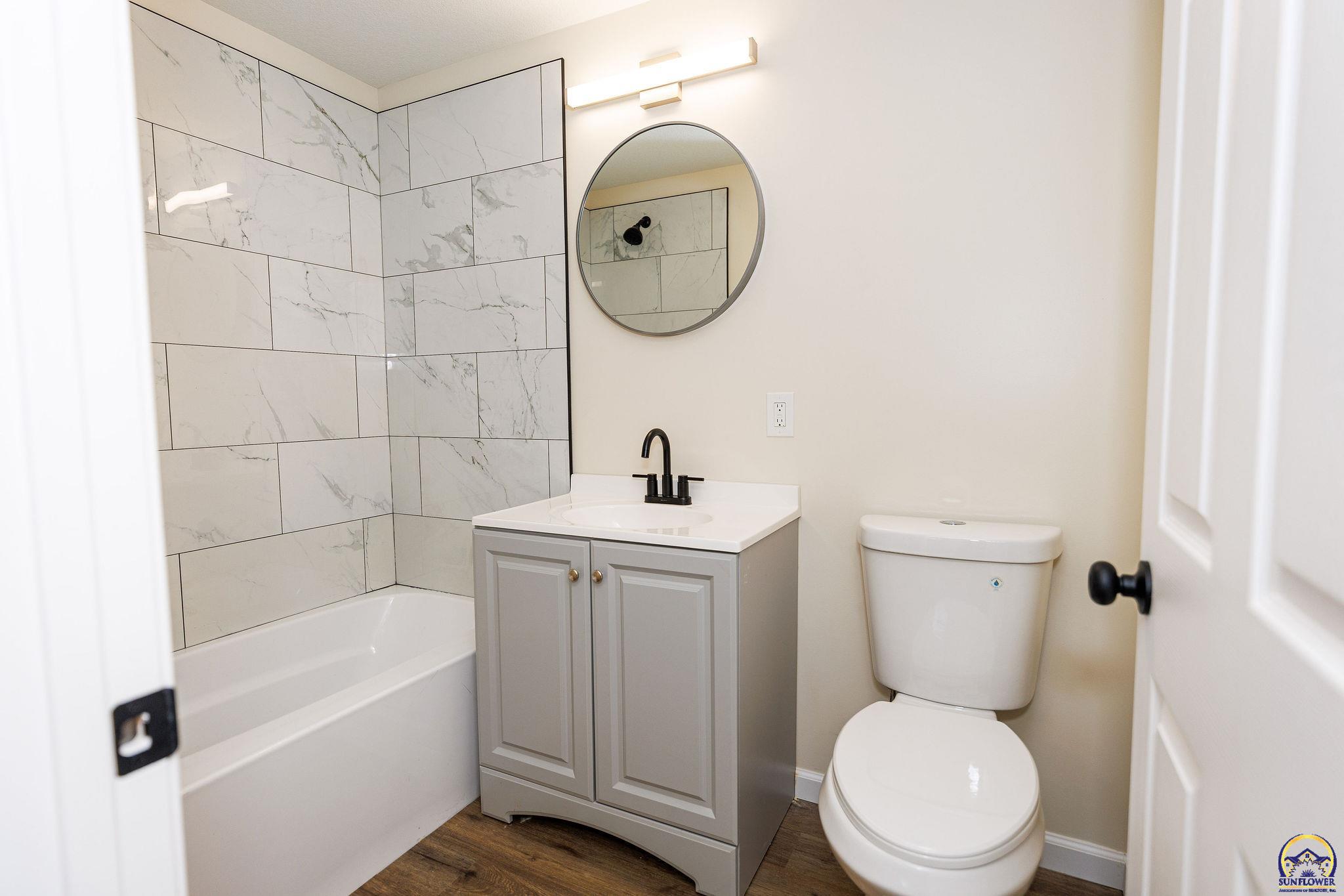 2409 Southwest Fillmore Street Topeka, KS 66611 - Photo 15 of 23
