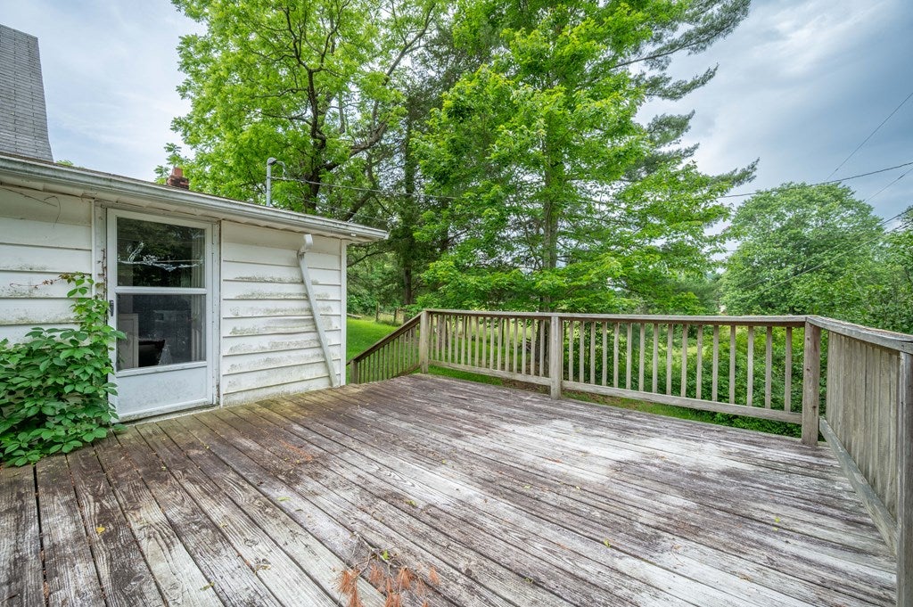 1720 West Ridge Road Wytheville, VA 24382 - Photo 33 of 70 Gallery Image 33