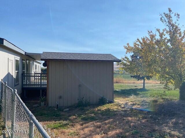 15472 Summitview Road Cowiche, WA 98923 - Photo 3 of 15 a backyard of a house with lots of green space