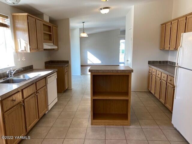 15472 Summitview Road Cowiche, WA 98923 - Photo 5 of 15 a kitchen with stainless steel appliances granite countertop a sink and a stove