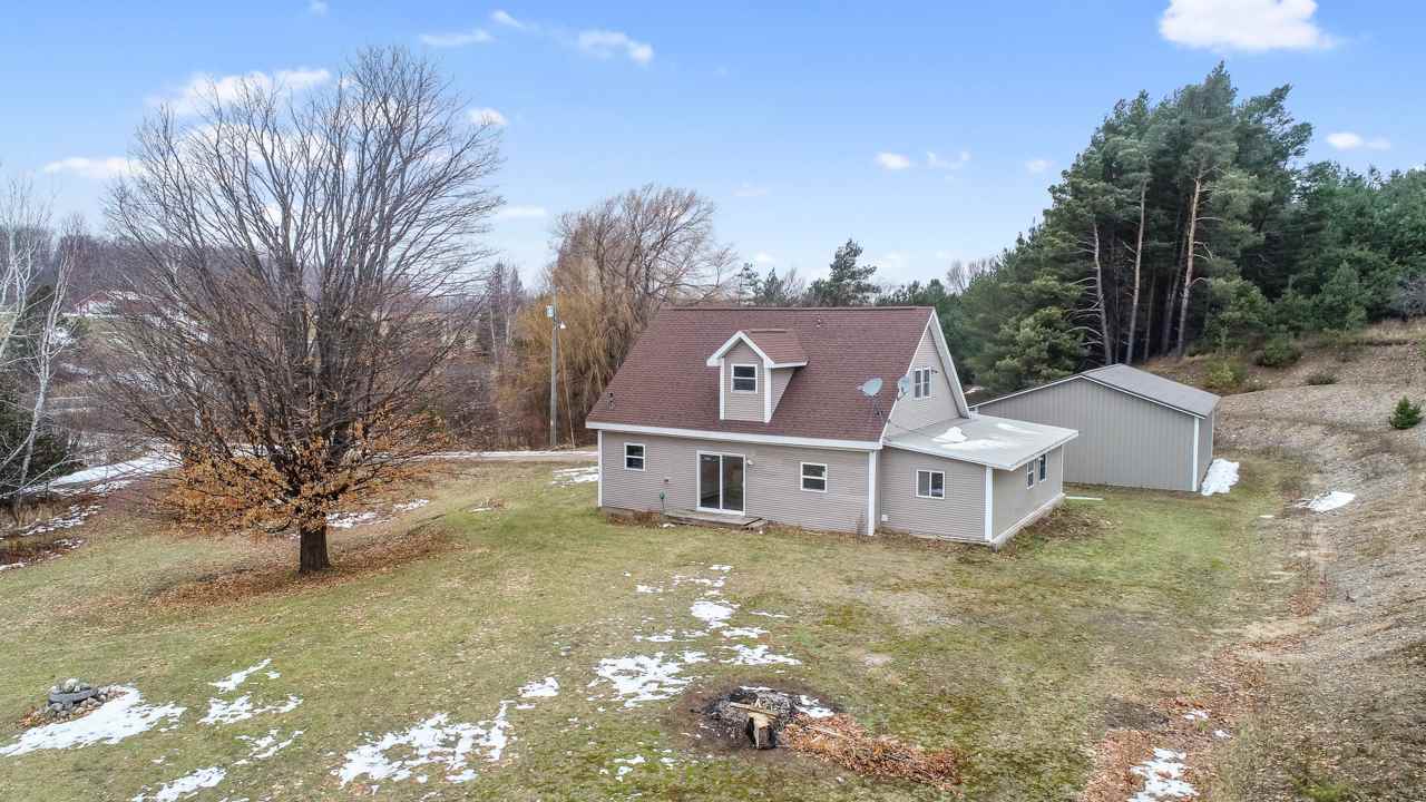 2148 Marion Center Road Charlevoix, MI 49720 - Photo 30 of 35 1870333-29.JPG