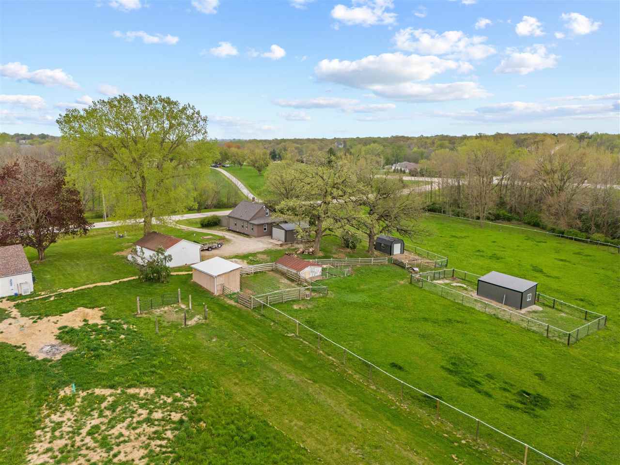 3802 Tipton Road Muscatine, IA 52761 - Photo 27 of 44 Gallery Image 27
