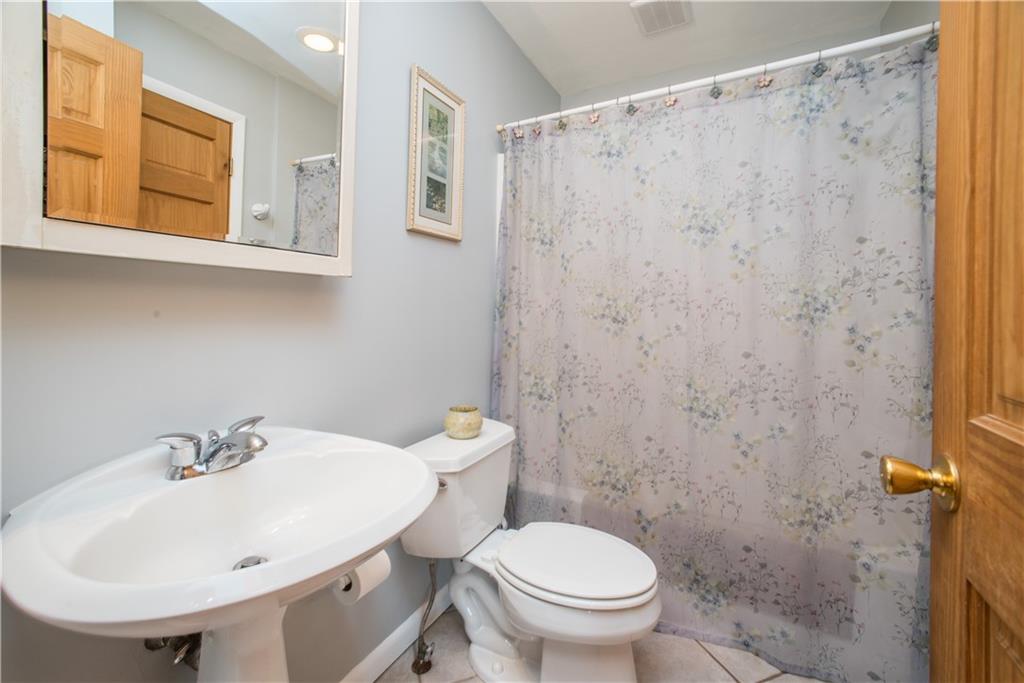 3559 Middleboro Road Pittsburgh, PA 15234 - Photo 15 of 25 Gallery Image 15