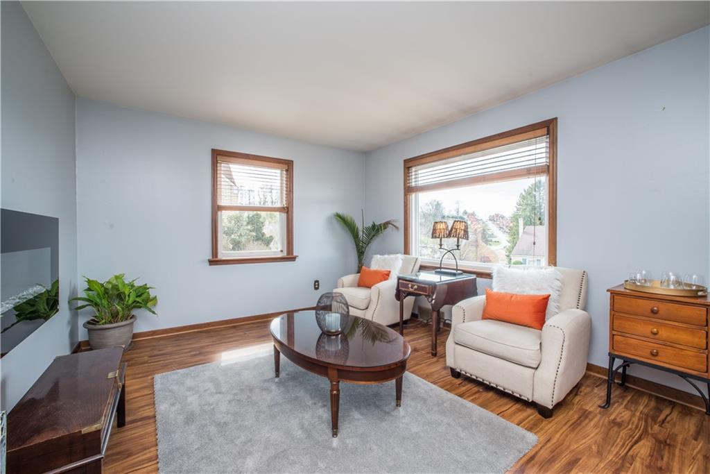 3559 Middleboro Road Pittsburgh, PA 15234 - Photo 3 of 25 Gallery Image 3