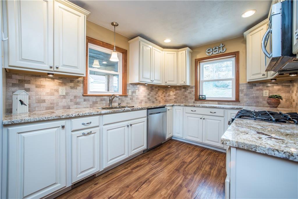 3559 Middleboro Road Pittsburgh, PA 15234 - Photo 5 of 25 Gallery Image 5
