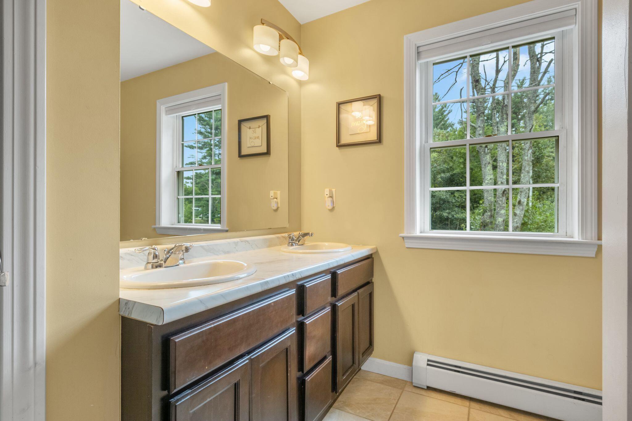 363 Lebanon Road North Berwick, ME 03906 - Photo 20 of 43 363_Lebanon_Rd_058