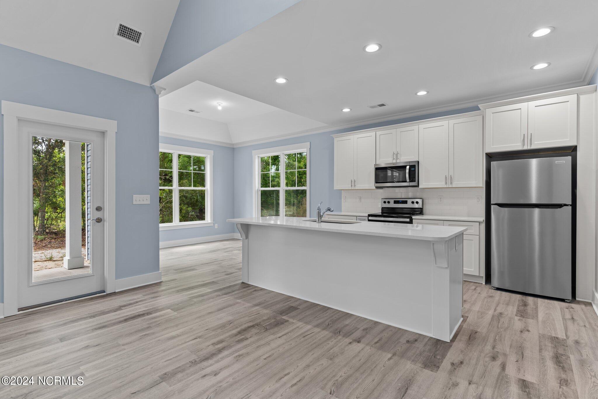 520 Barber Road Boiling Spring Lakes, NC 28461 - Photo 22 of 34 Open concept
