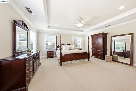$1,368,000 | 2122 Wilmington Drive, Walnut Creek, CA 94596