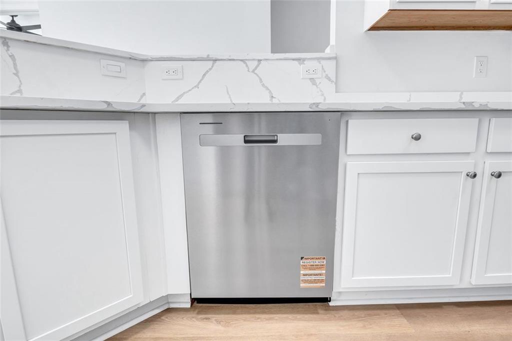 2540 Willow Grove Road, Unit 15 Acworth, GA 30101 - Photo 8 of 35 a view of closet with window