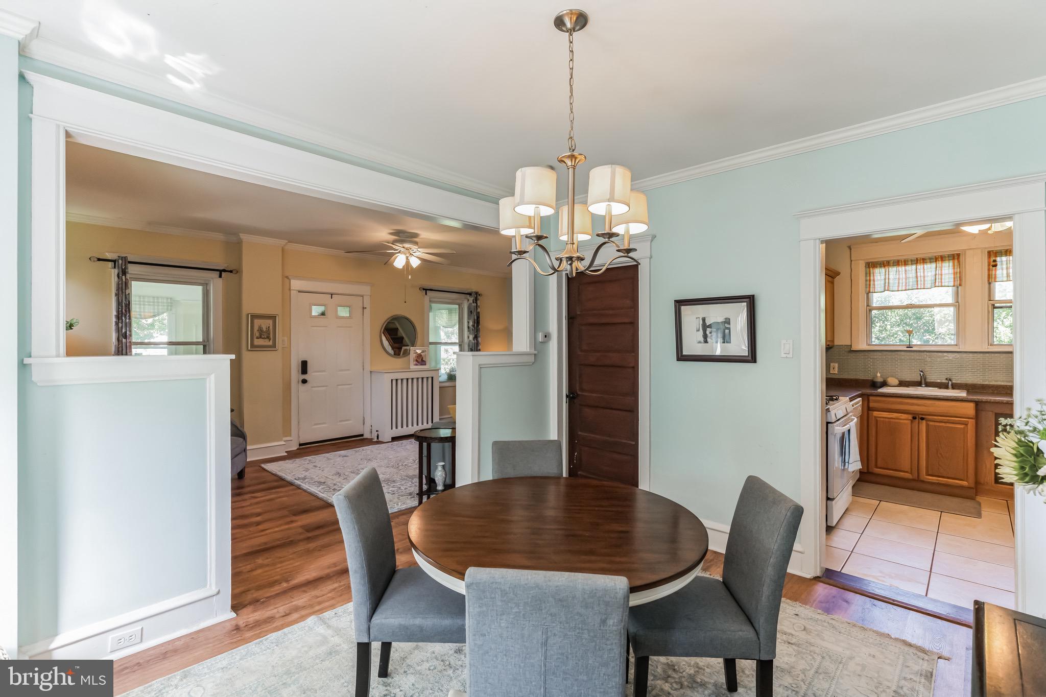 25 Ridley Avenue Aldan, PA 19018 - Photo 10 of 37 DR view of LR & Kitchen.