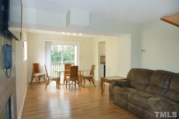 $2,995 | 510 South Merritt Mill Road, Unit A, Chapel Hill, NC 27516