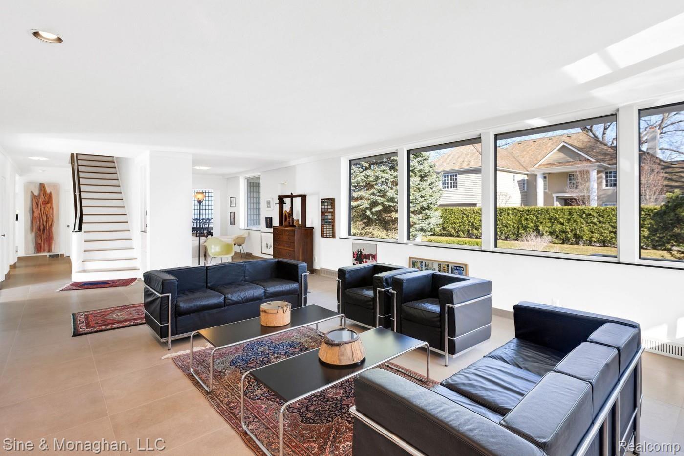 10 Provencal Road Grosse Pointe, MI 48236 - Photo 10 of 94 10-provencal-LR facing NE.jpg