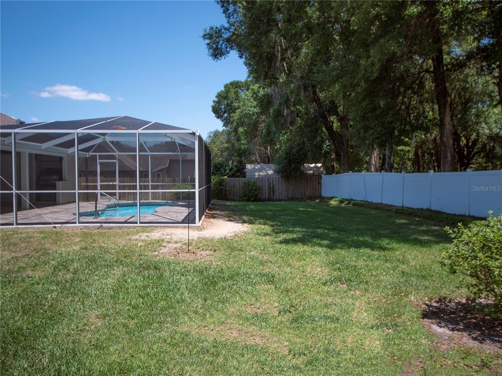 1258 Northeast 51st Loop Ocala, FL 34479 - Photo 33 of 42