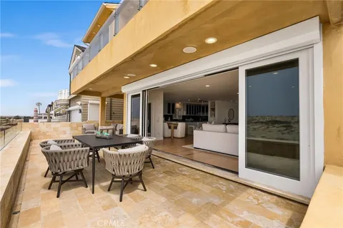 $13,500,000 | 1554 East Oceanfront, Newport Beach, CA 92661
