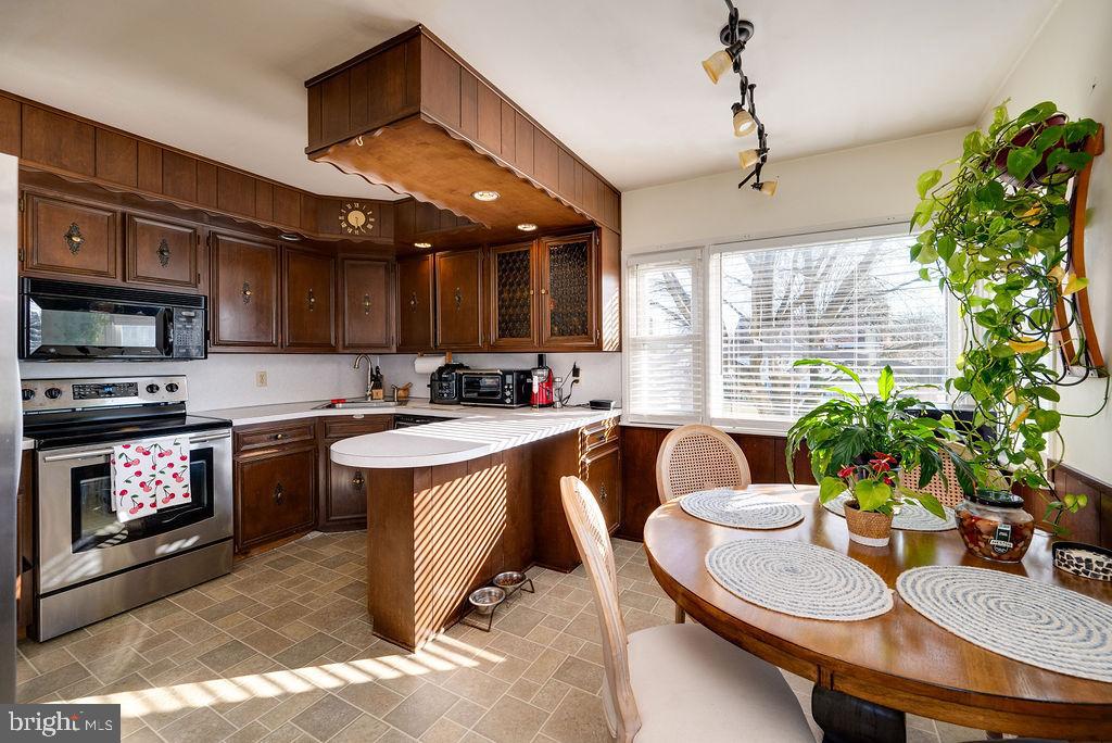 504 Harding Avenue Reading, PA 19607 - Photo 15 of 45