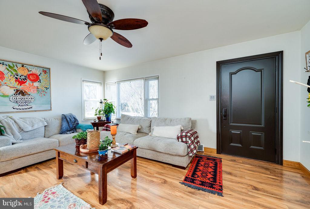 504 Harding Avenue Reading, PA 19607 - Photo 8 of 45 a living room with furniture and a flat screen tv