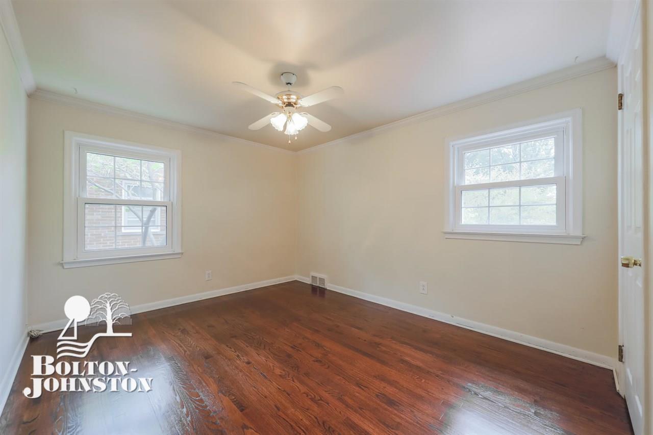 1948 Broadstone Road Grosse Pointe Woods, MI 48236 - Photo 16 of 20