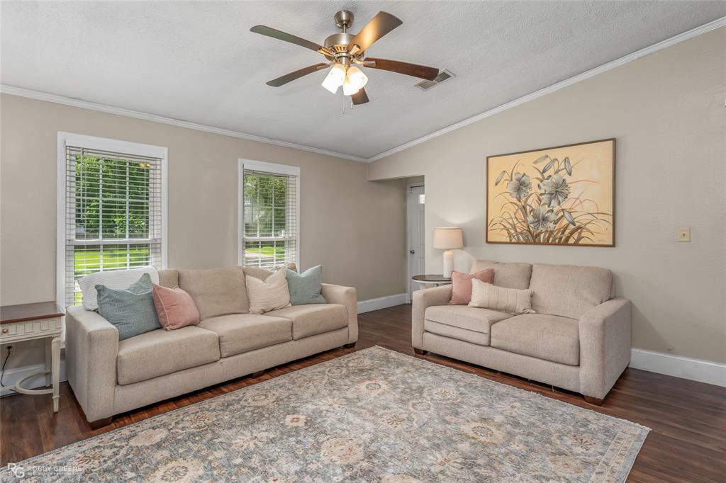 5106 Tara Lane Bossier City, LA 71111 - Photo 5 of 27