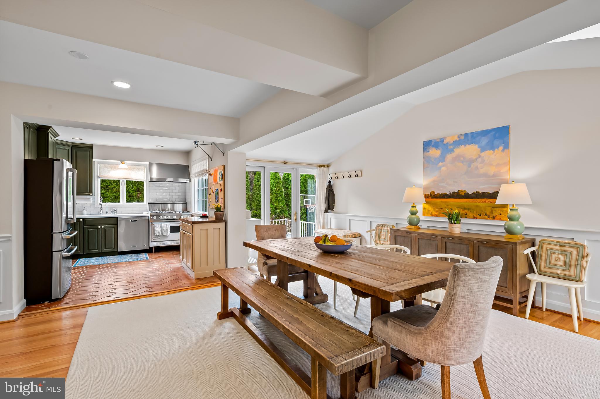5700 Greenleaf Road Baltimore, MD 21210 - Photo 11 of 42 Dining area opens to kitchen